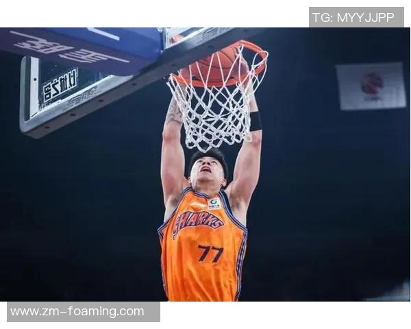 张镇麟：从篮球新星到国家队主力的成长之路与未来展望